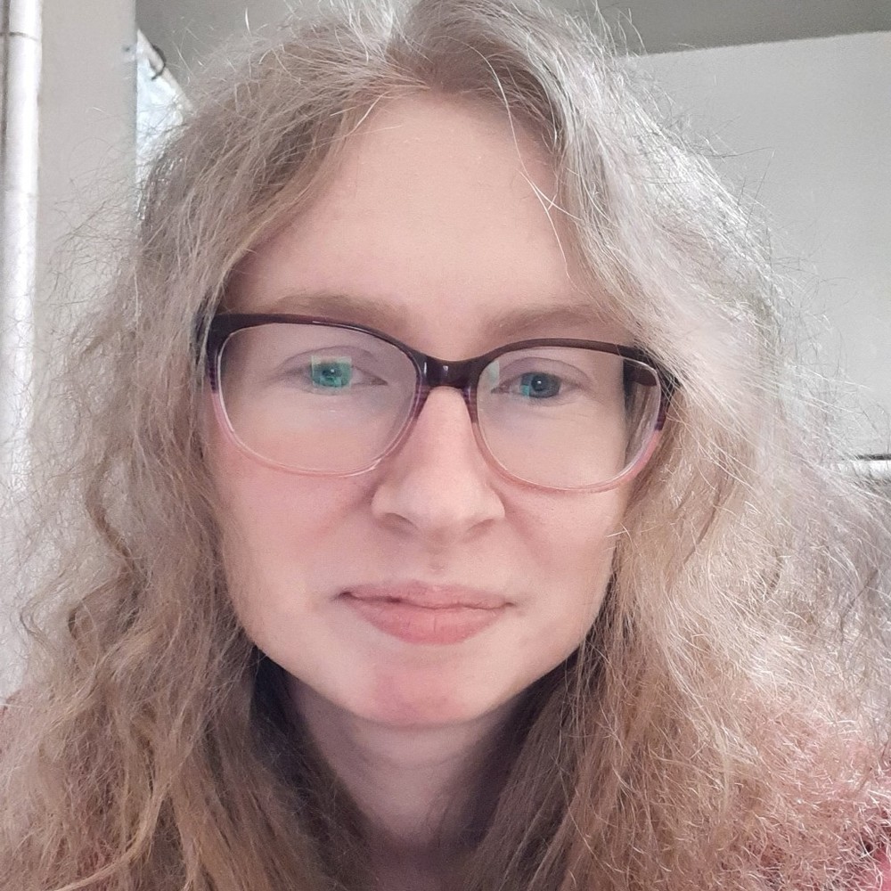 Meet your Posher, Amelia